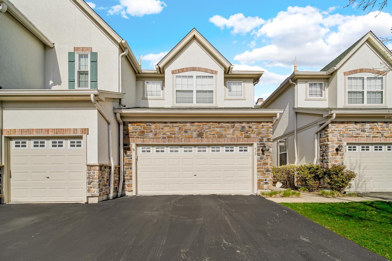 439 Bay Tree Cir., Vernon Hills, IL 60061