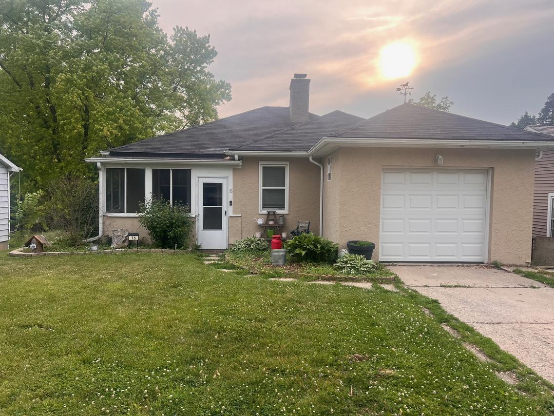 16 S Lake Ave., Fox Lake, IL 60020