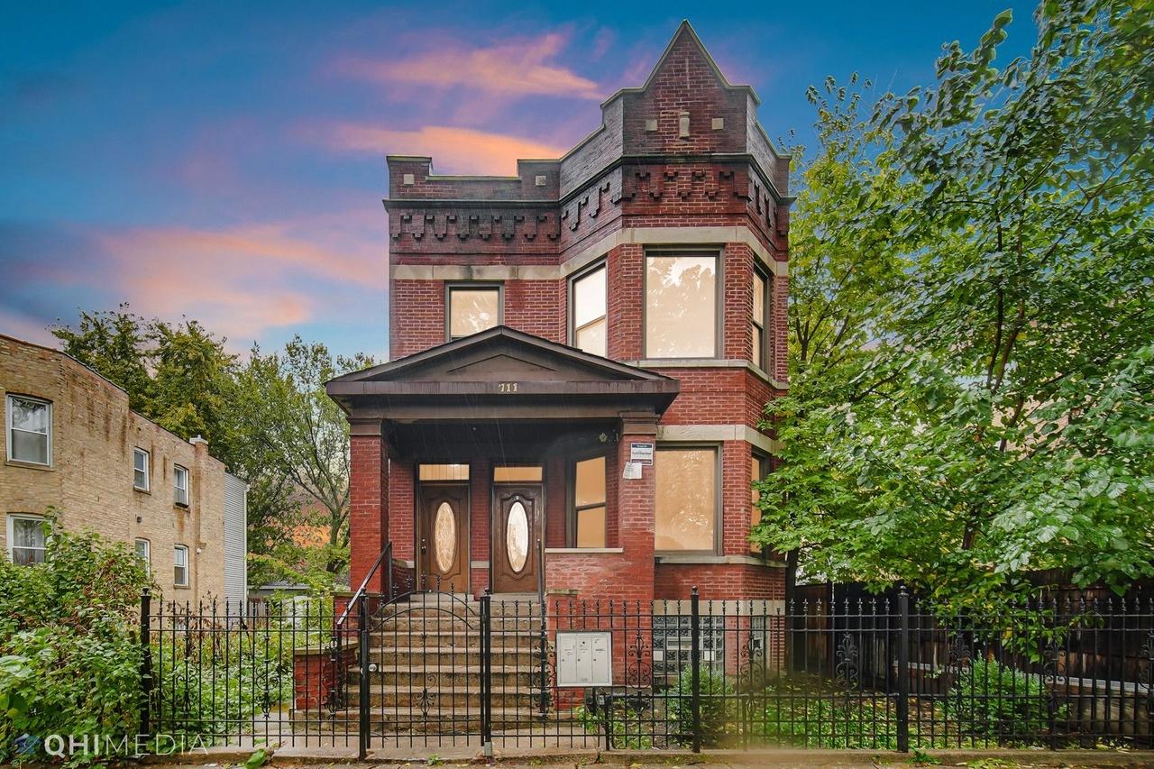 711 N Christiana Ave., Chicago, IL 60624
