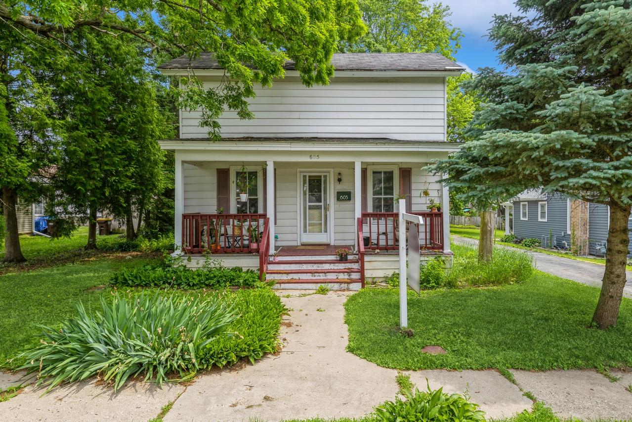 605 N Jefferson St., Harvard, IL 60033