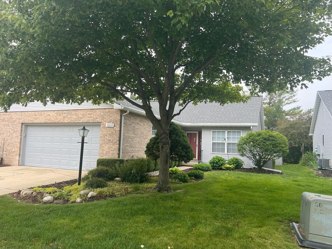 1014 Pheasant Cir., Savoy, IL 61874