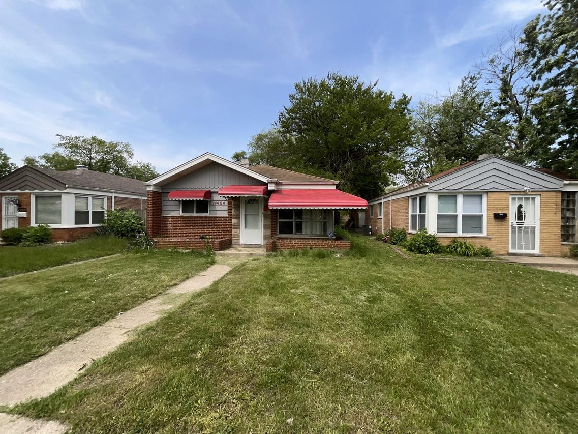 14404 University Ave., Dolton, IL 60419