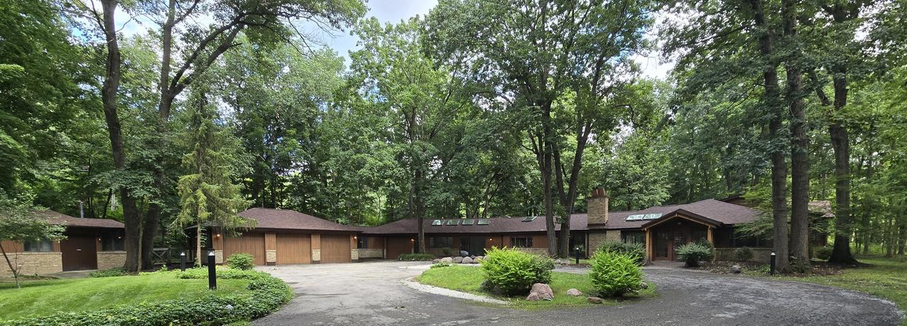775 Thornmeadow Rd., Riverwoods, IL 60015