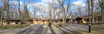 775 Thornmeadow Rd., Riverwoods, IL 60015