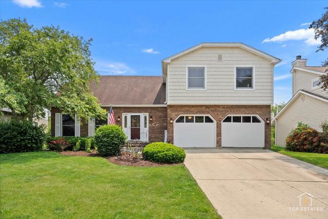 140 Amherst Dr., Bartlett, IL 60103