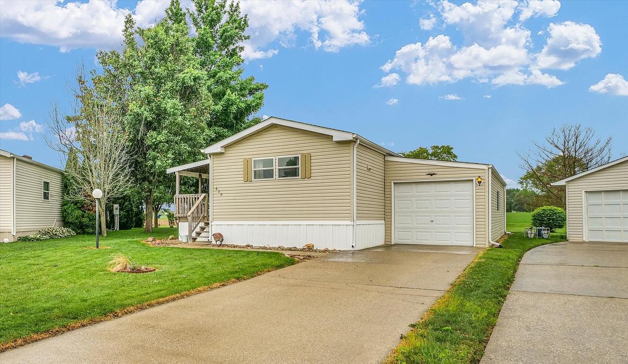 632 Williamson Ct., Mahomet, IL 61853