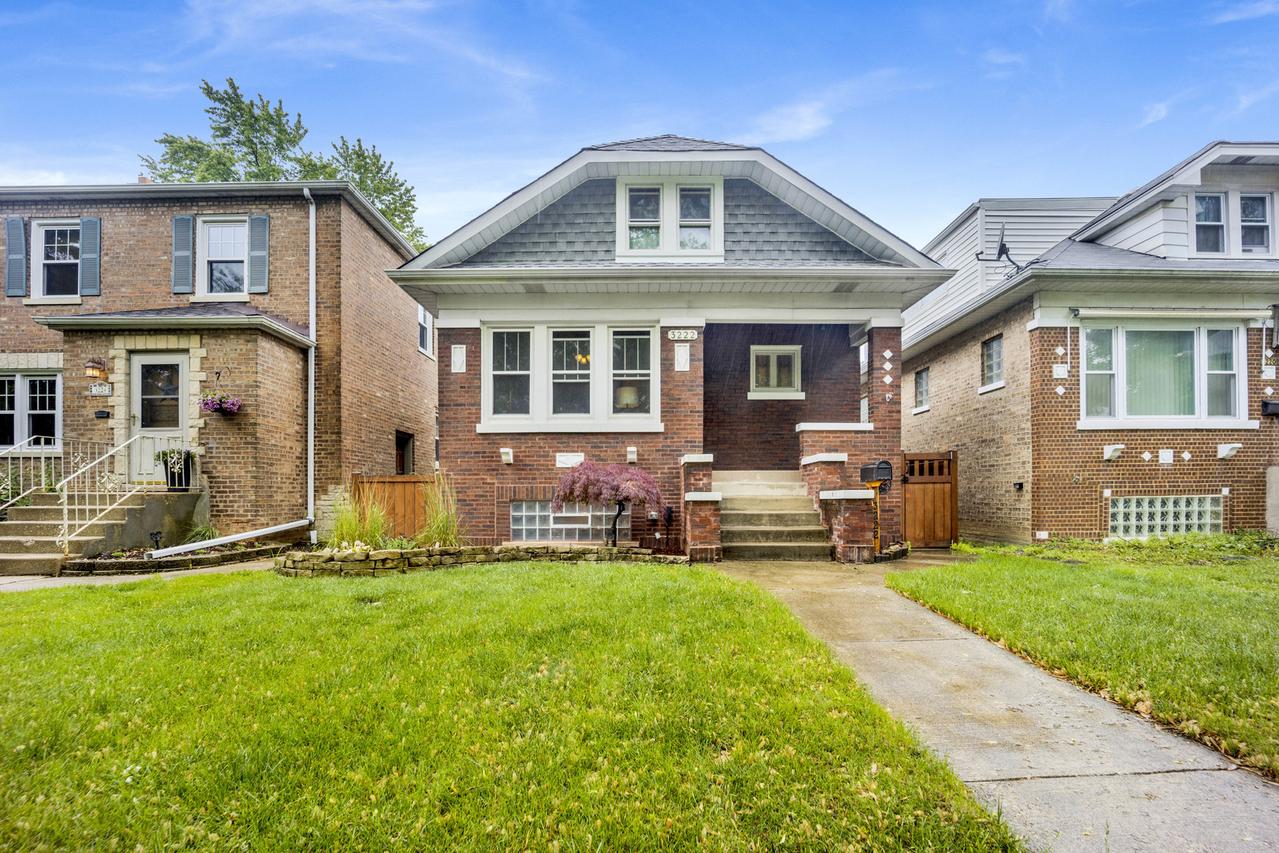 3222 Sunnyside Ave., Brookfield, IL 60513