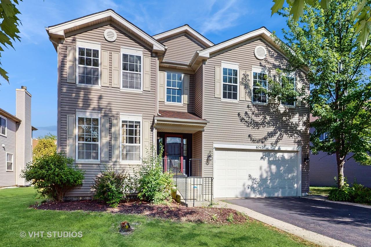 6542 Pine Hollow Rd., Carpentersville, IL 60110