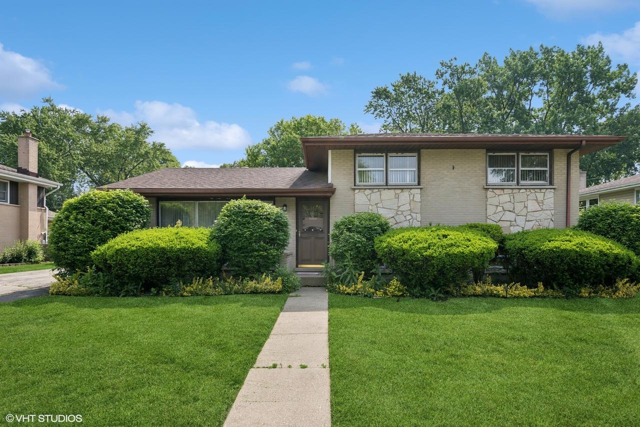 1007 N Gibbons Ave., Arlington Heights, IL 60004