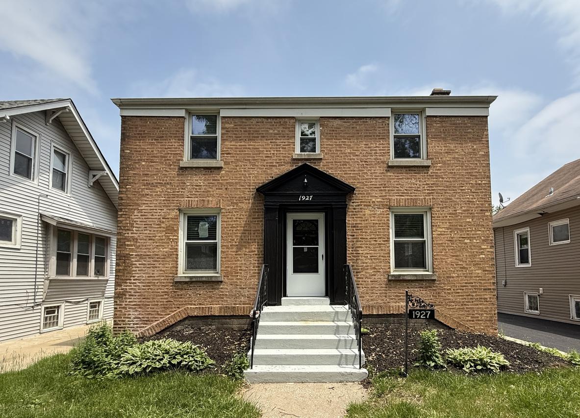1927 S 18th Ave., Maywood, IL 60153
