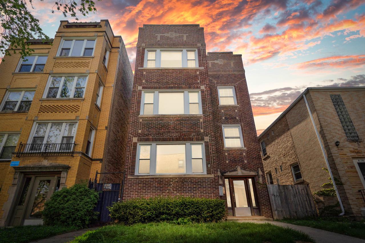 6210 N Francisco Ave., Chicago, IL 60659