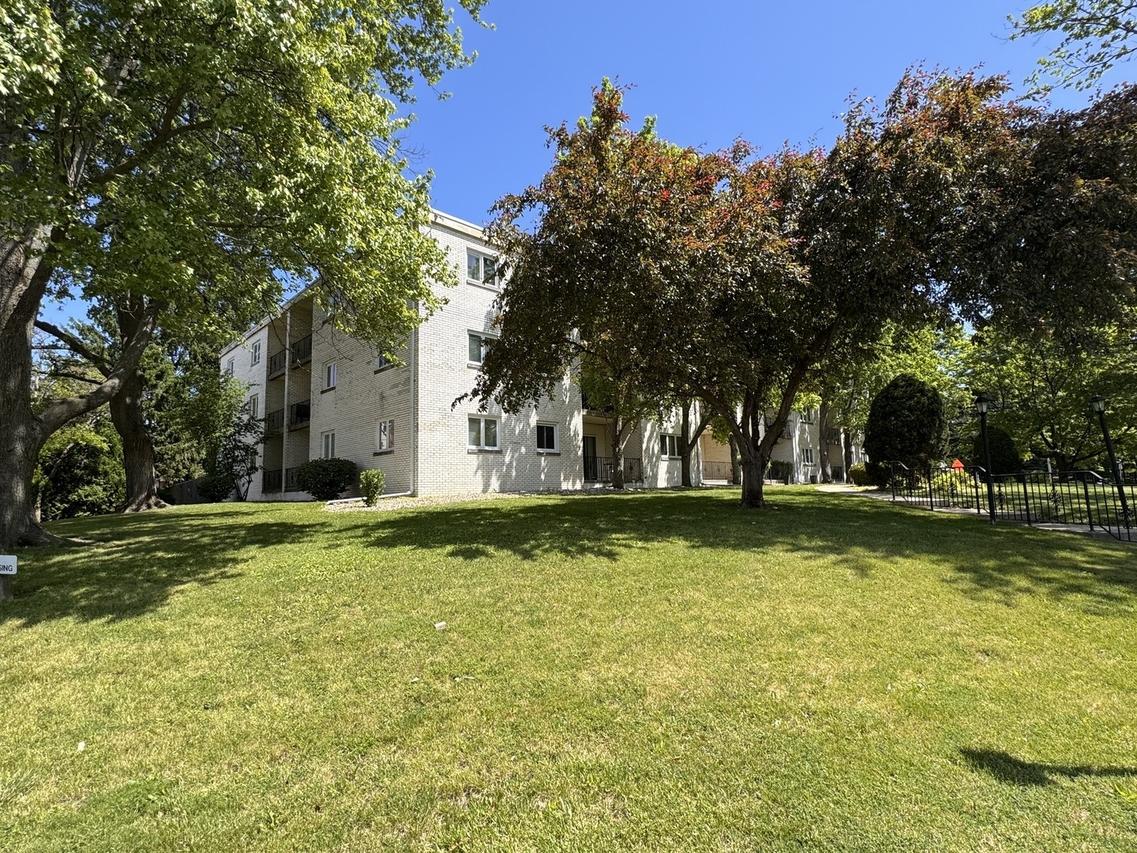 1004 E Harding Dr. #205, Urbana, IL 61801