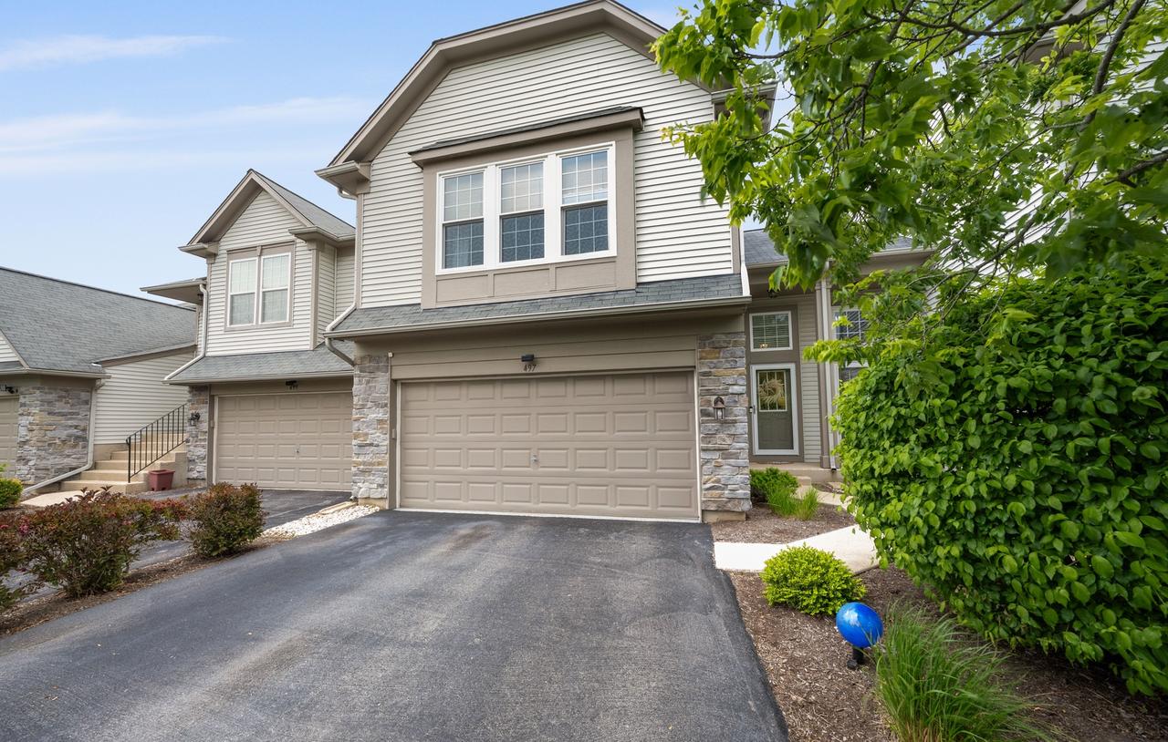 497 Metropolitan St., Aurora, IL 60502