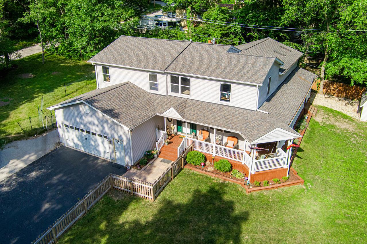 6N419 Forest Ave., St. Charles, IL 60174