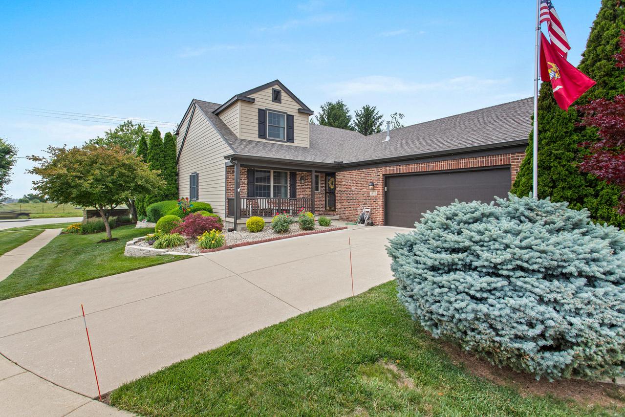 2910 Greystone Pl., Champaign, IL 61822