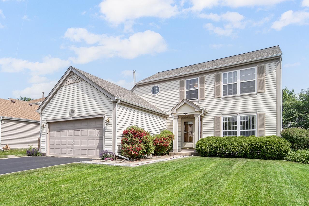 2802 Forestview Dr., Carpentersville, IL 60110
