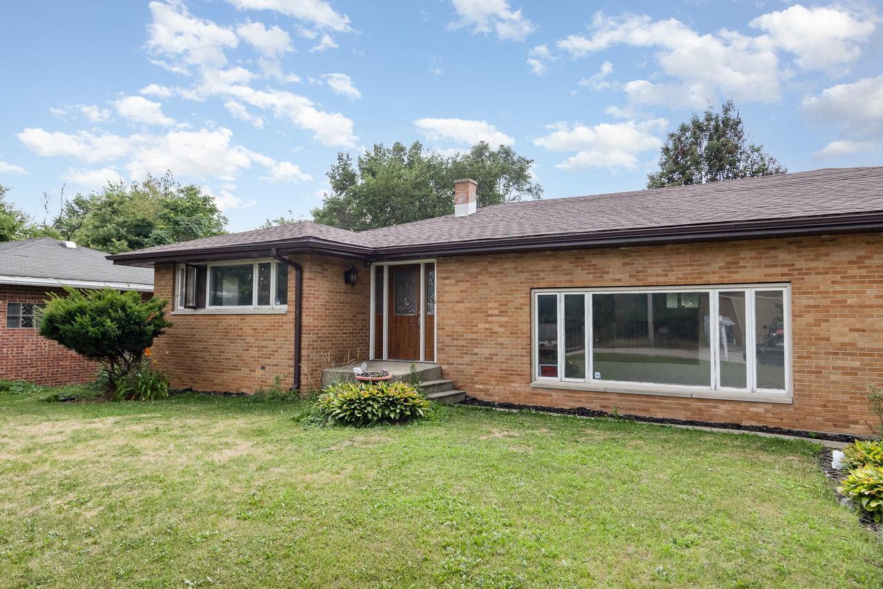 636 Patterson Rd., Joliet, IL 60436
