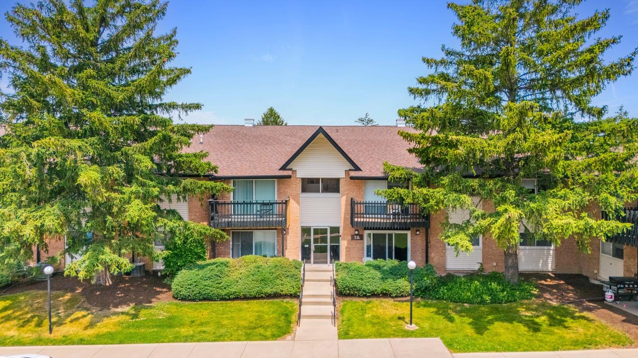 7A Kingery Quarter #201, Willowbrook, IL 60527