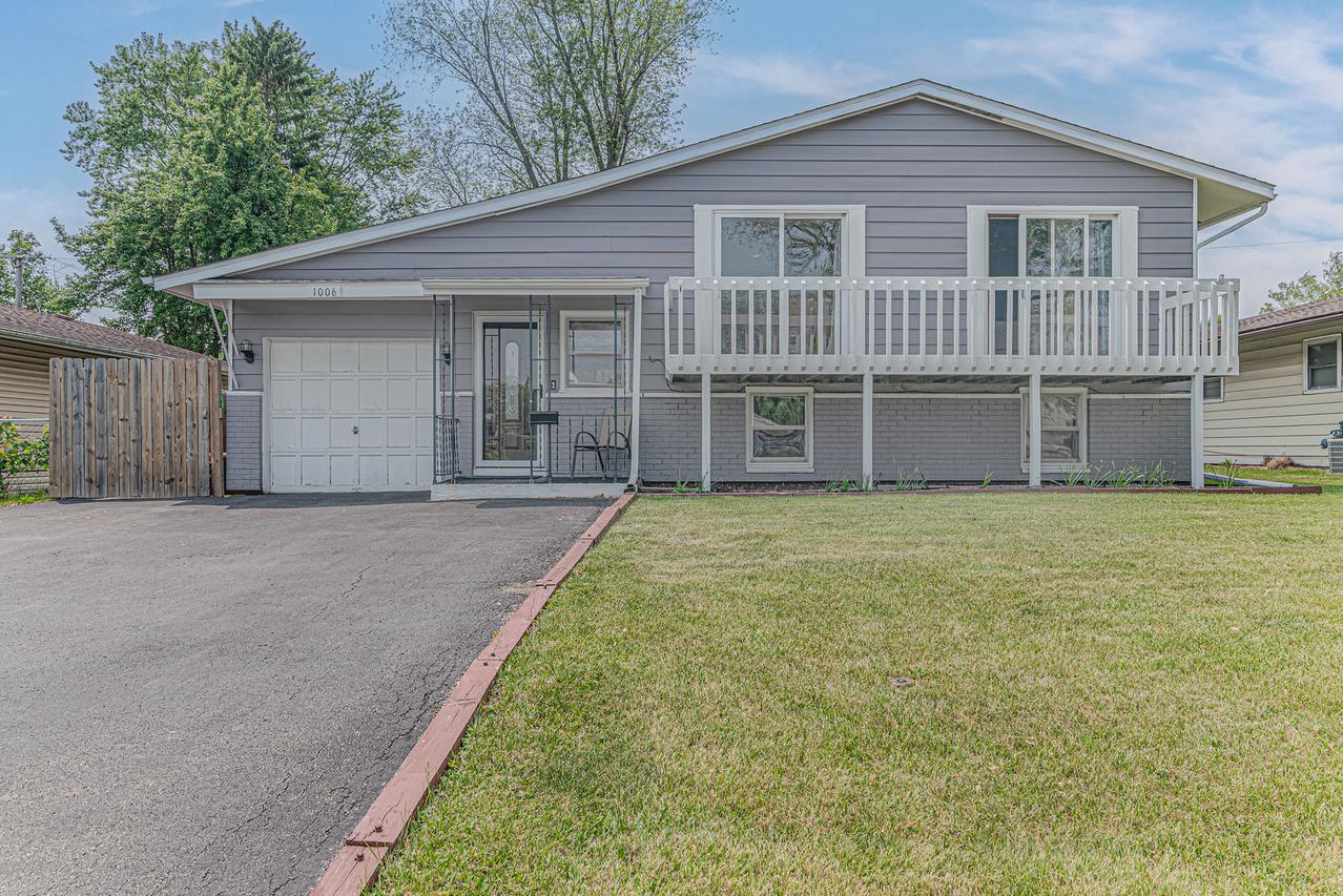 1006 Tacoma St., Carpentersville, IL 60110