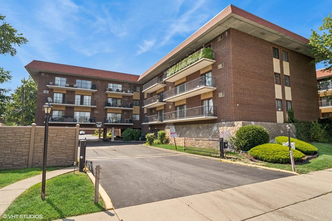9540 S Mayfield Ave. #103S, Oak Lawn, IL 60453