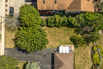 15824 New Ave., Lemont, IL 60439