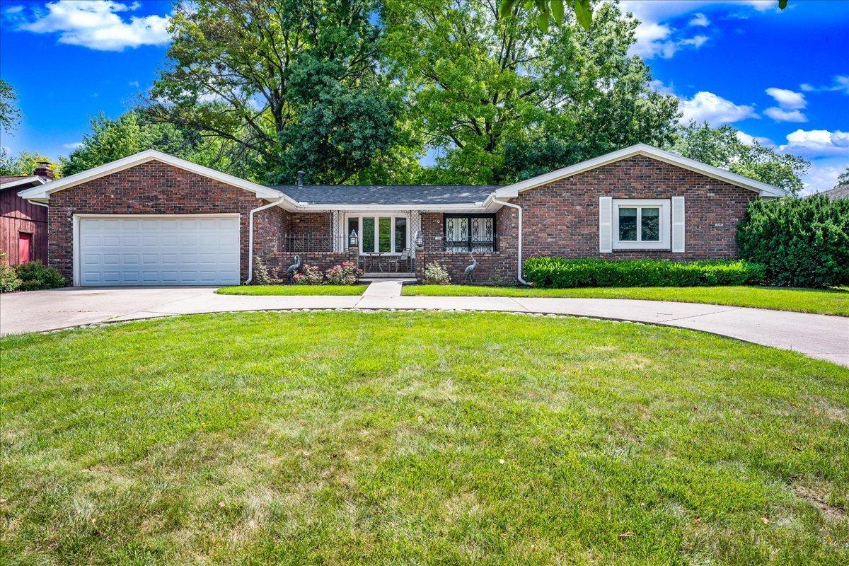 1204 N Linden St., Normal, IL 61761