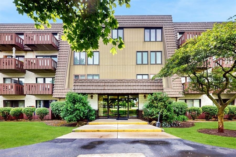 12900 W Heiden Cir. #4301, Lake Bluff, IL 60044