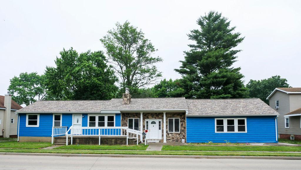 510 W Harrison St., Villa Grove, IL 61956