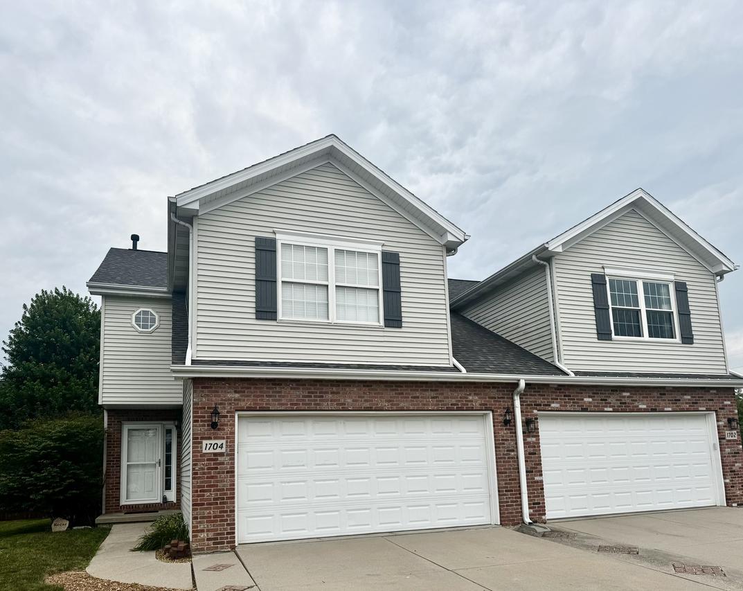 1704 Sunrise Point, Normal, IL 61761