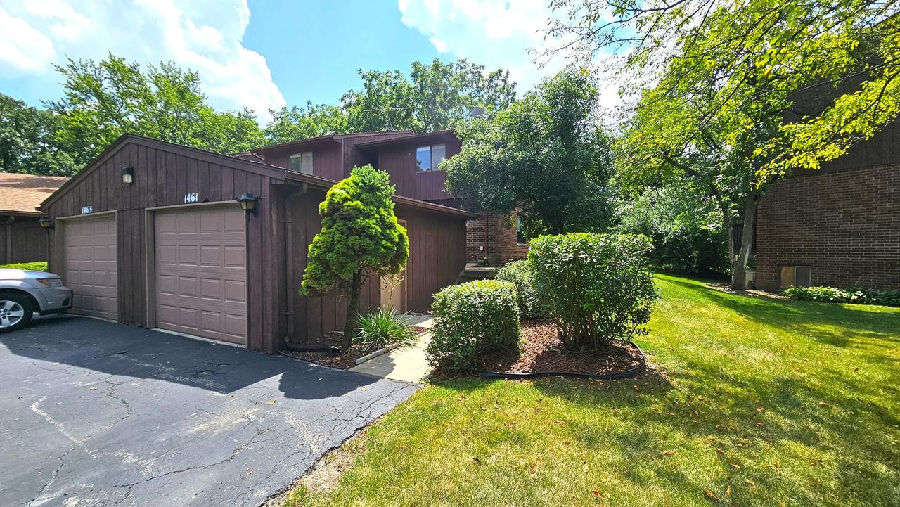 1461 W Midland Ct., Joliet, IL 60436