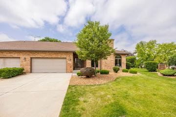 1658 Bayhill Dr., New Lenox, IL 60451