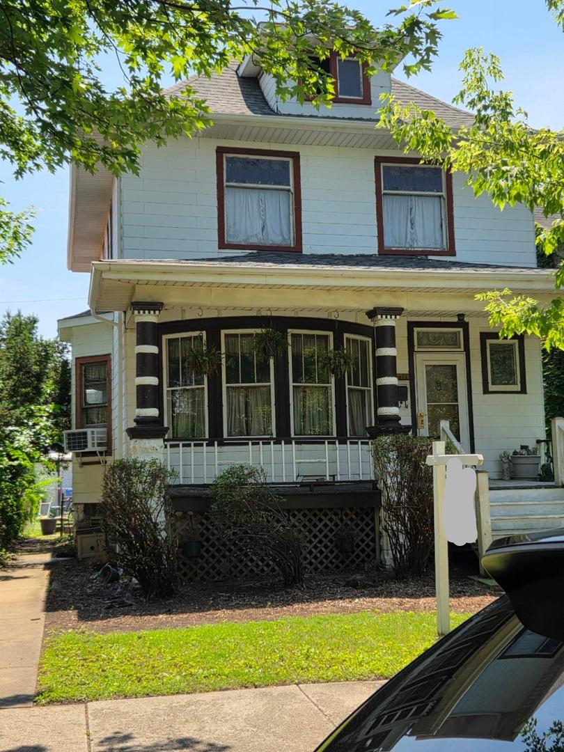 5071 W Pensacola Ave., Chicago, IL 60641