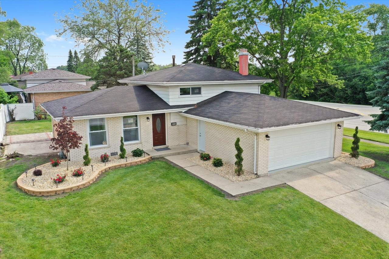 4759 189th St., Country Club Hills, IL 60478