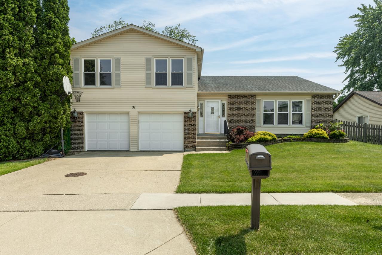 31 W Devon Ave., Glendale Heights, IL 60139