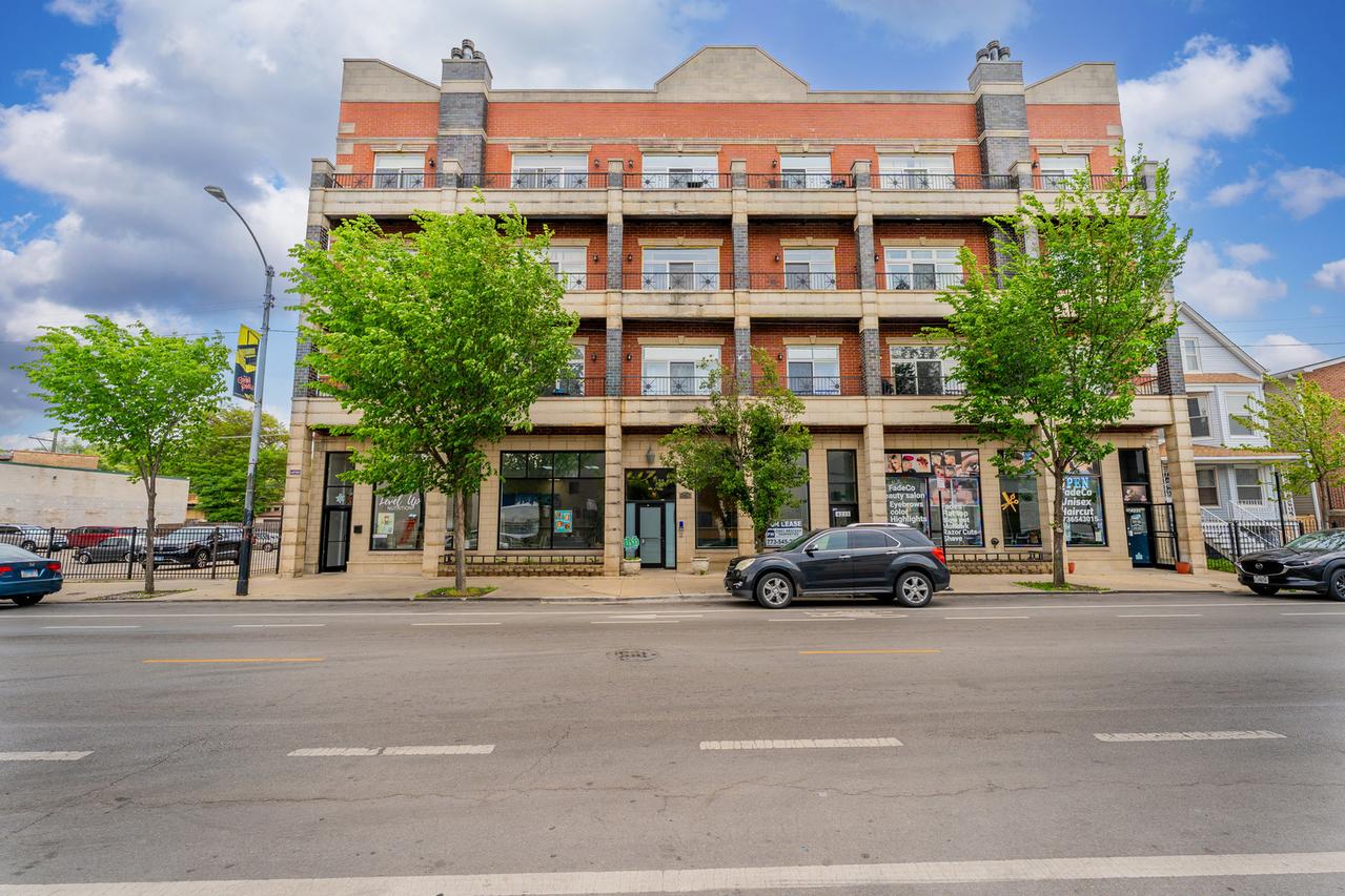 4231 N Kedzie Ave. #3E, Chicago, IL 60618