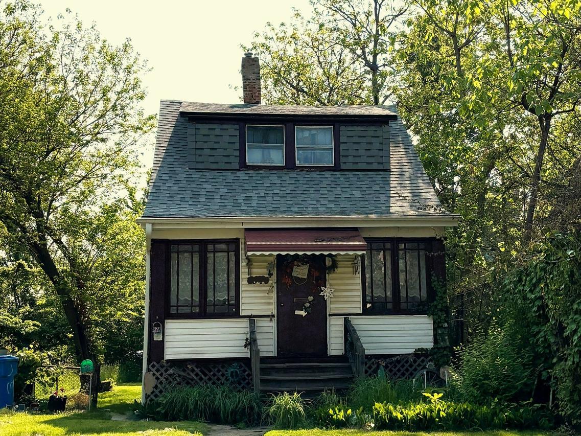 [Address Hidden by Seller], Chicago, IL 60649