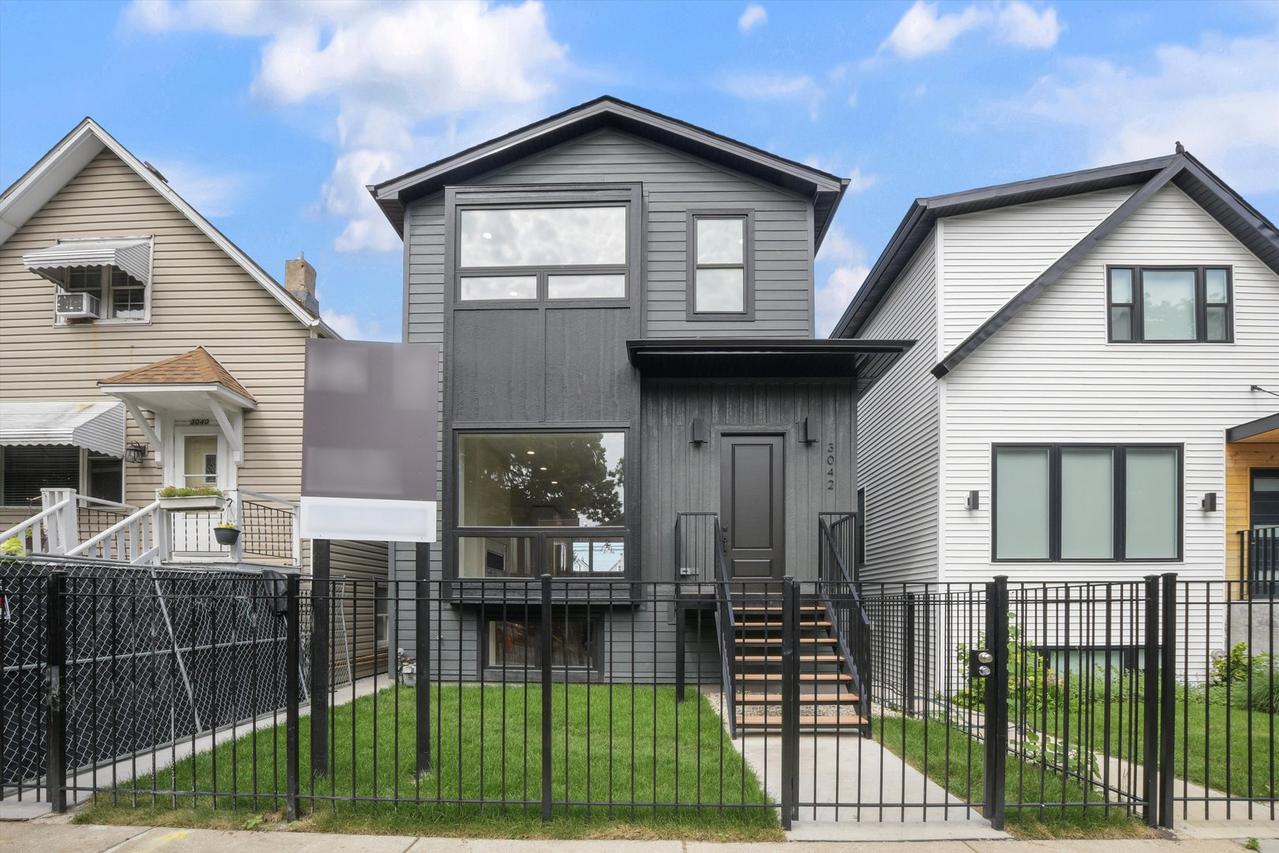 3042 N Troy St., Chicago, IL 60618