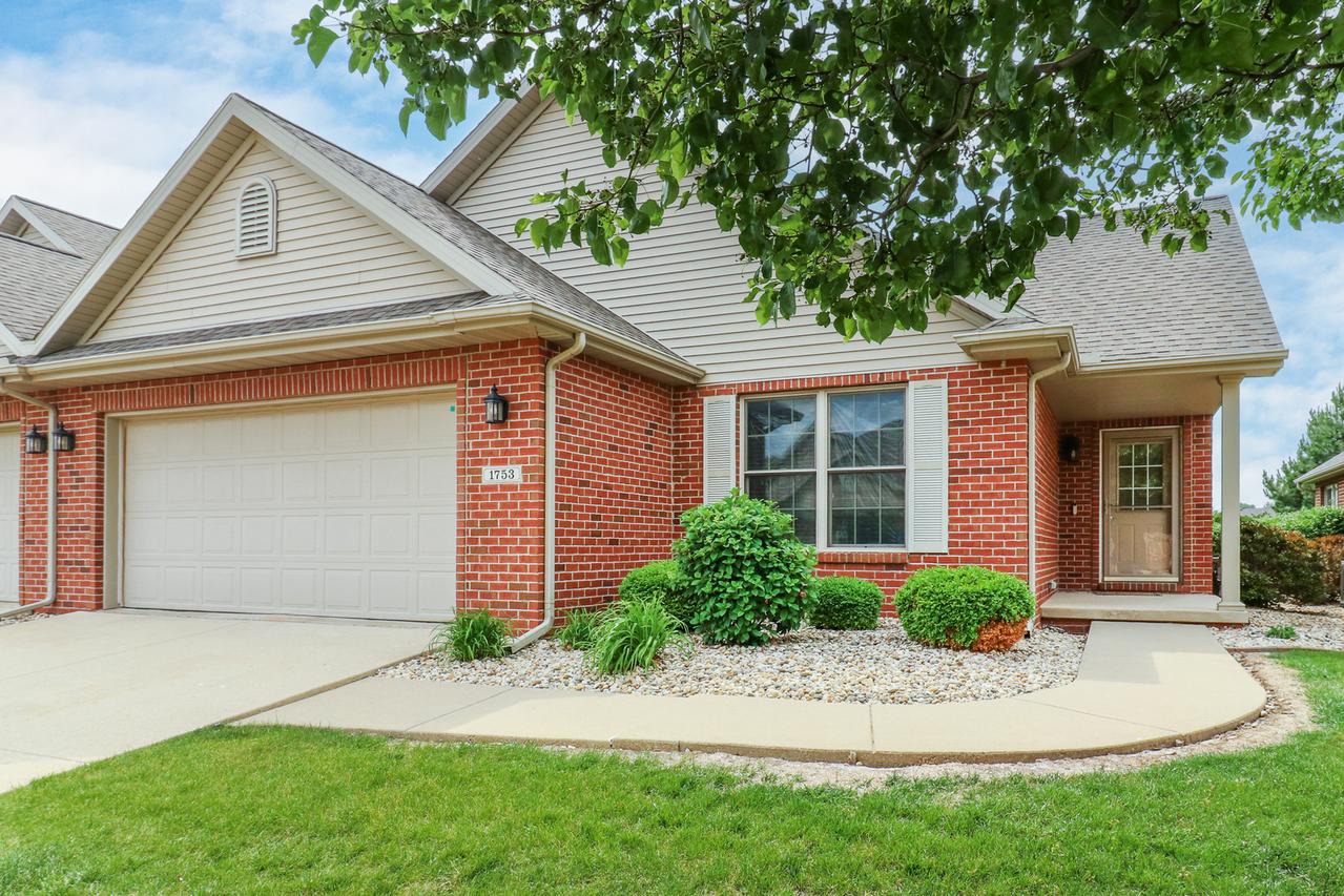 1753 Lockspur Way, Normal, IL 61761