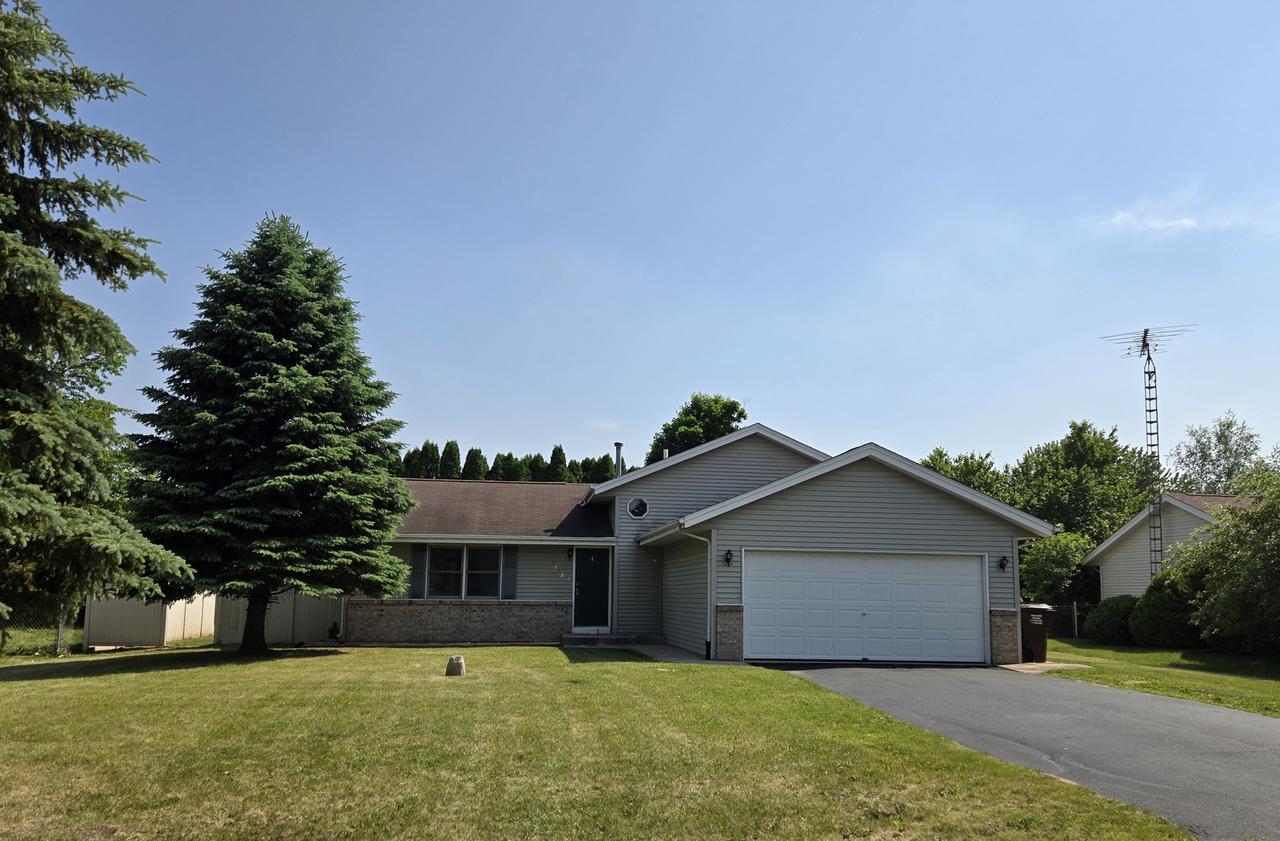 5852 Longest Dr., South Beloit, IL 61080