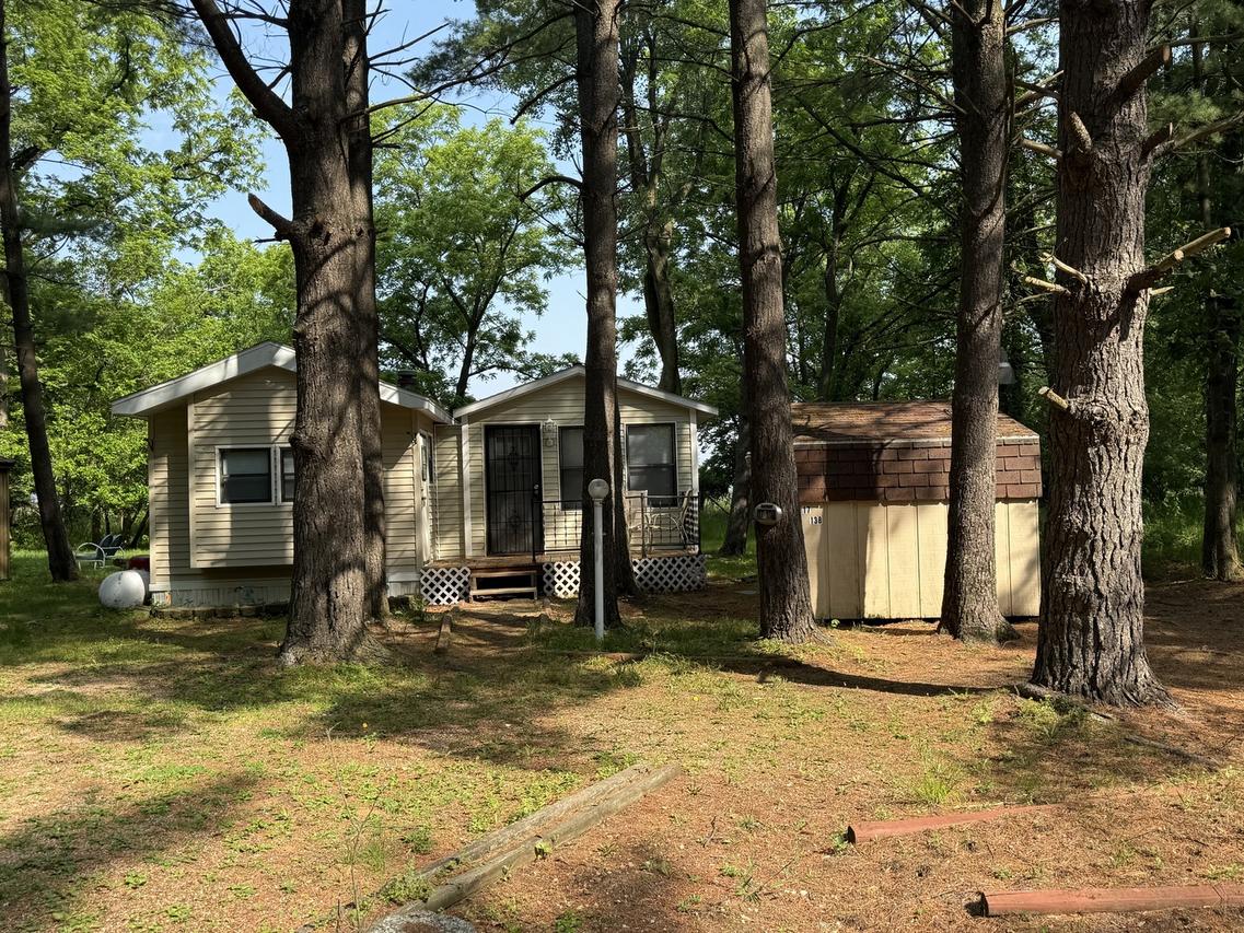 17-138 Woodhaven Lakes, Sublette, IL 61367