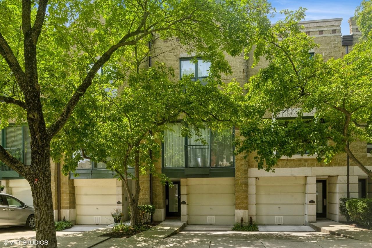 1616 N Mohawk St., Chicago, IL 60614