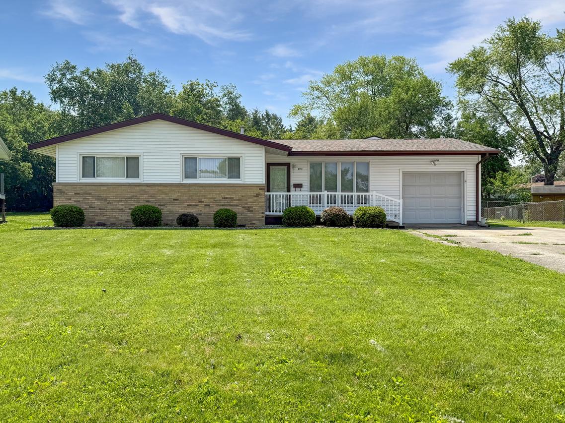 1712 Gleason Dr., Rantoul, IL 61866