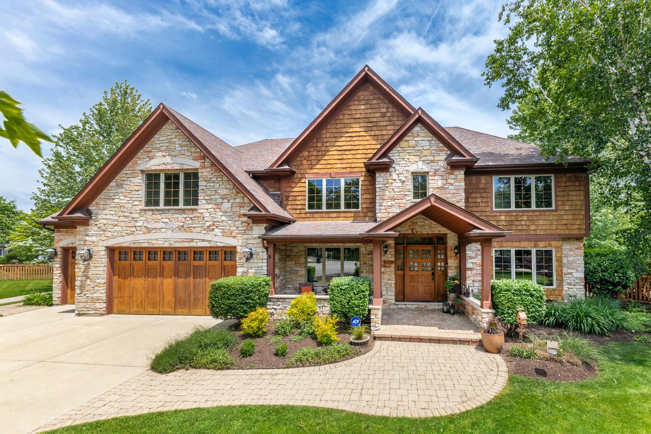 1012 Kennesaw Ct., Naperville, IL 60540