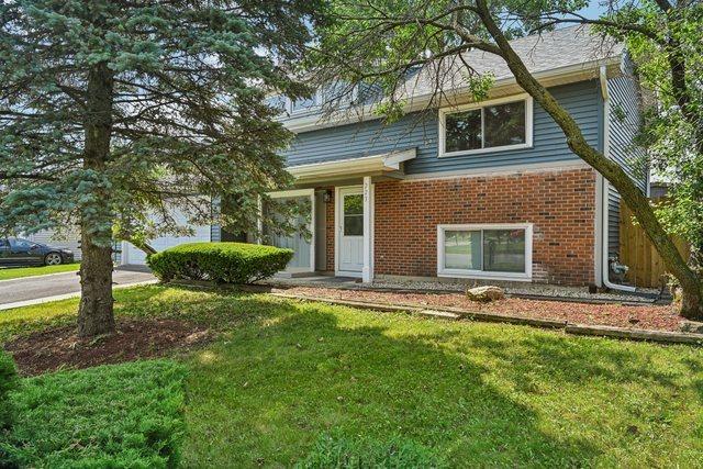 223 Lee Ln., Bolingbrook, IL 60440