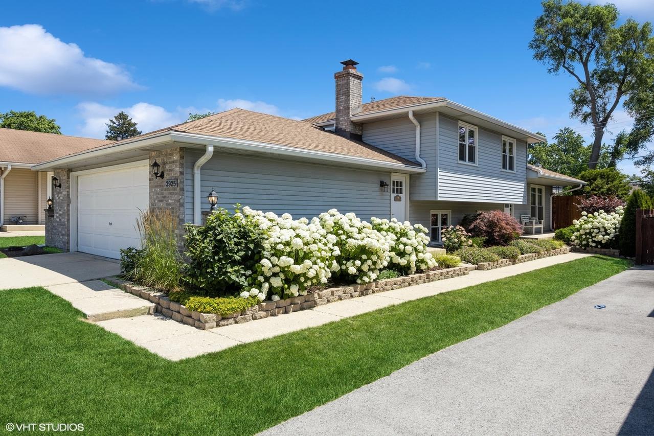 3925 Williams St., Downers Grove, IL 60515