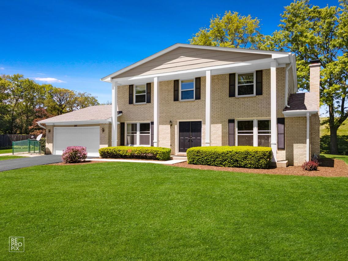 3141 Centennial Ct., Highland Park, IL 60035