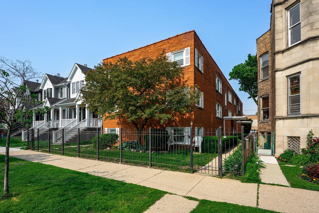4730 N Hermitage Ave. #3C, Chicago, IL 60640