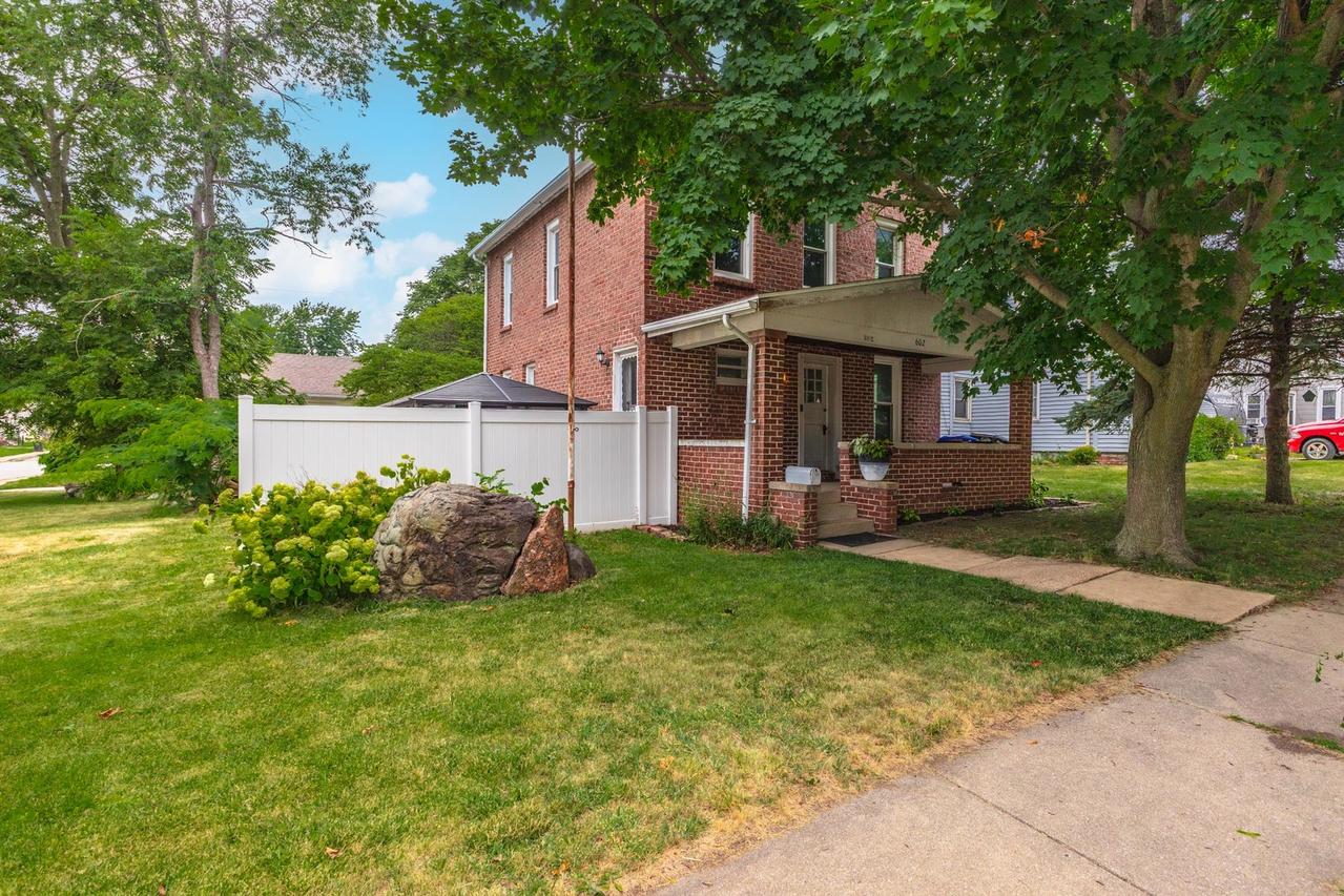 602 N Lee St., Bloomington, IL 61701