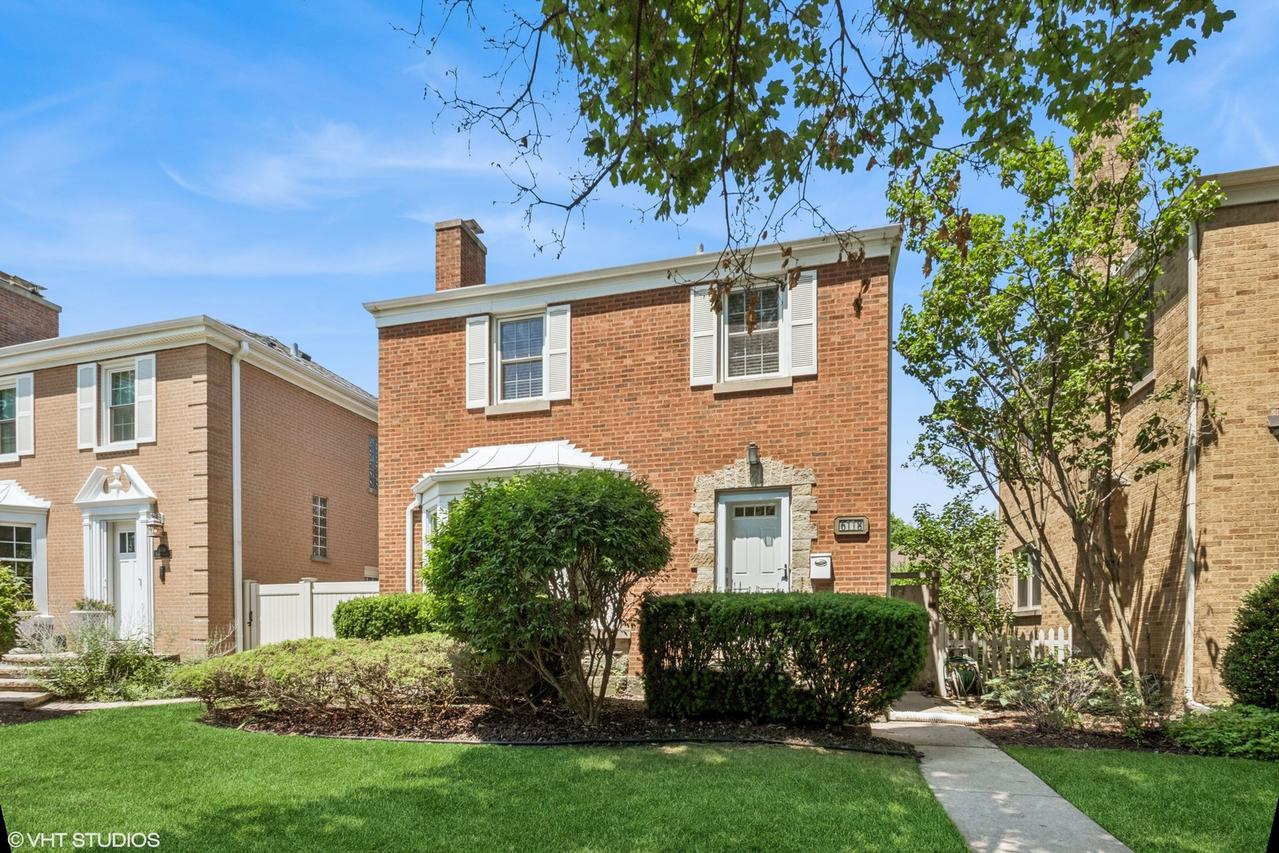 6118 N Legett Ave., Chicago, IL 60646