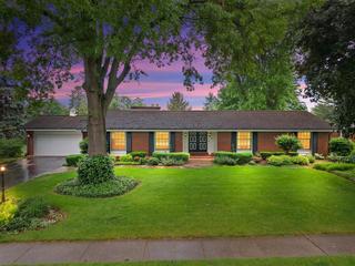 135 Thornbrook Rd., Dekalb, IL 60115